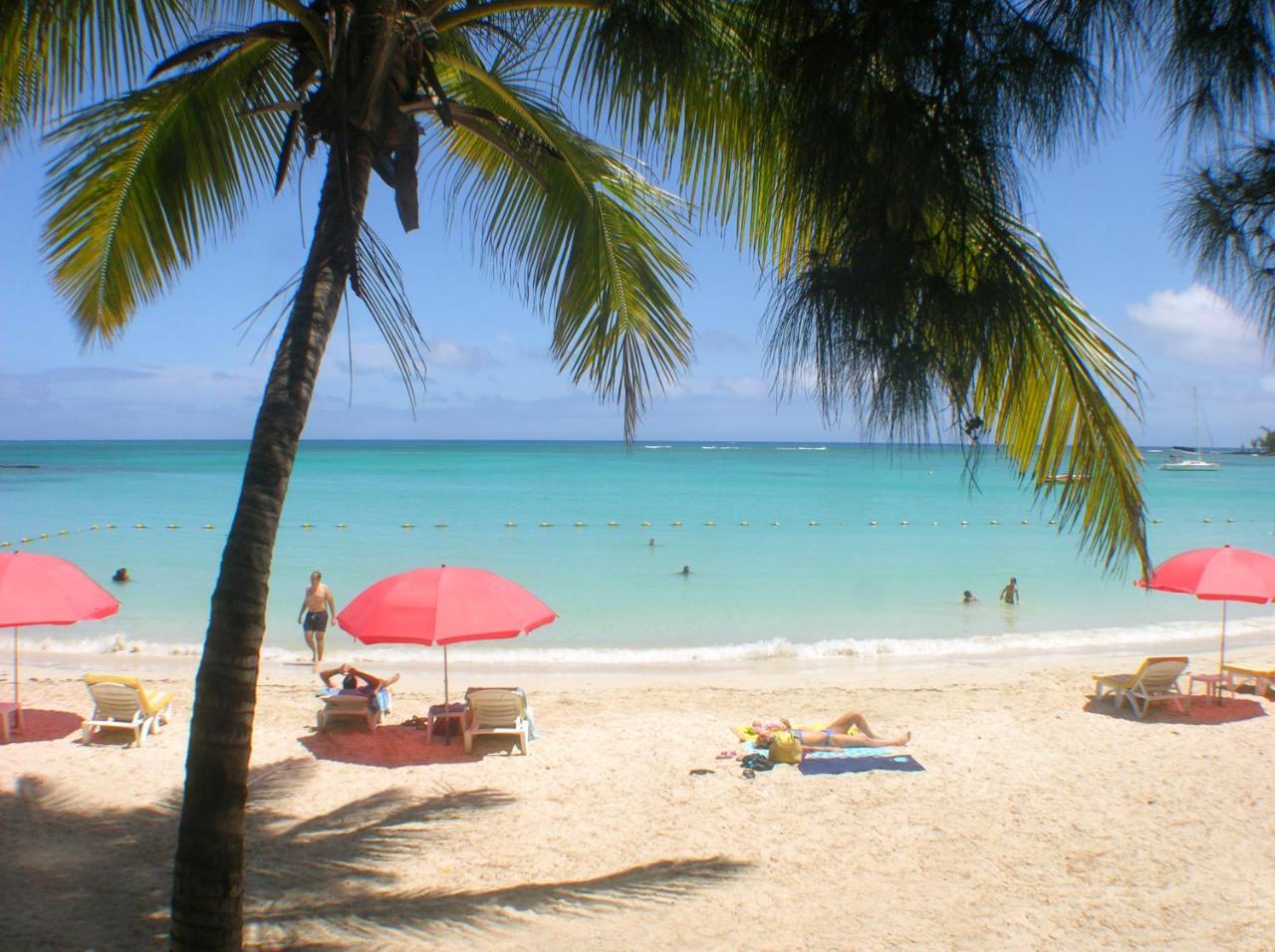 Villa Oasis Pereybere Beach Bagian luar foto